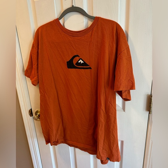 Quiksilver Other - Quiksilver T-shirt